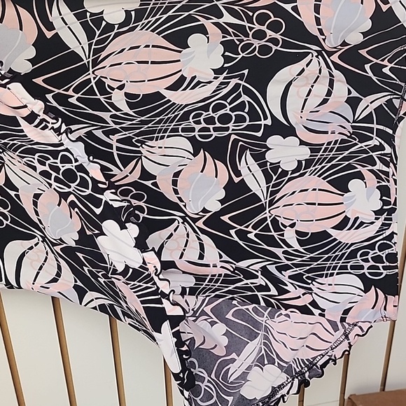 Merona Black and Pink Patterned Skirt - Picture 2 of 4